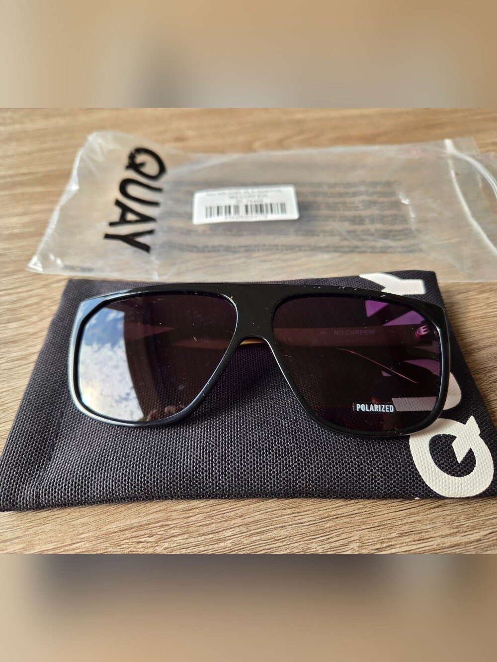 QUAY Australia "No Curfew" Polarized Sunglasses – Black and Gold Fade
